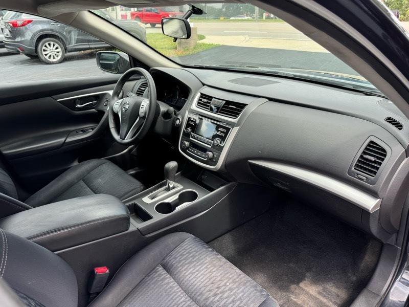 Nissan Altima 2.5 SV 2017