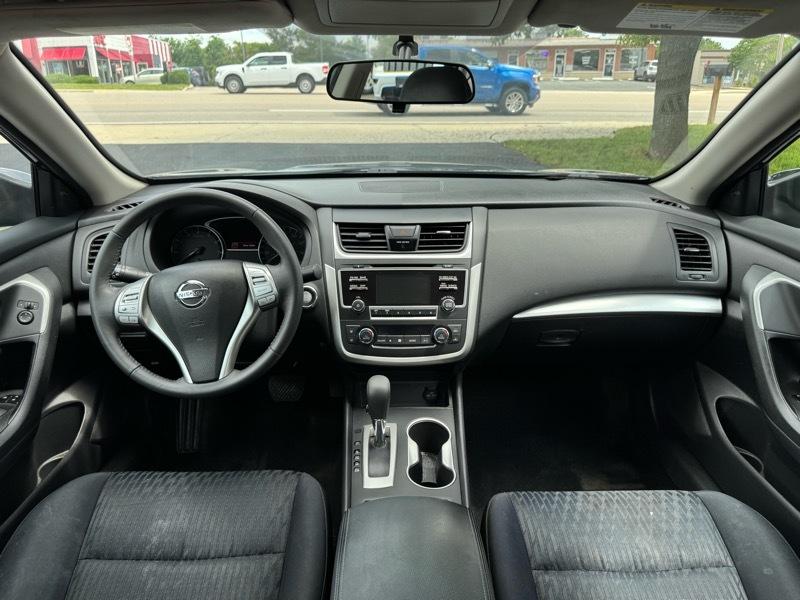 Nissan Altima 2.5 SV 2017