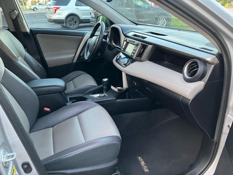 Toyota RAV4 Limited FWD 2015
