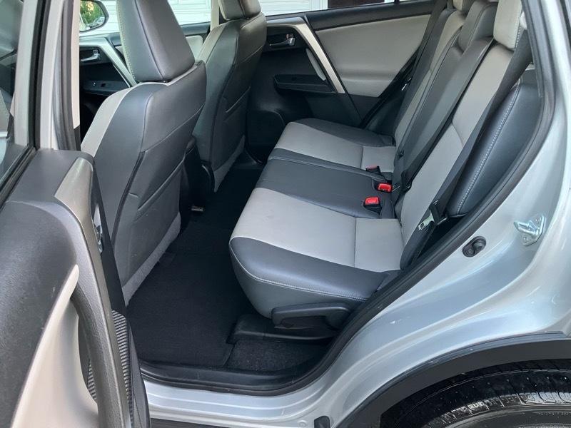 Toyota RAV4 Limited FWD 2015