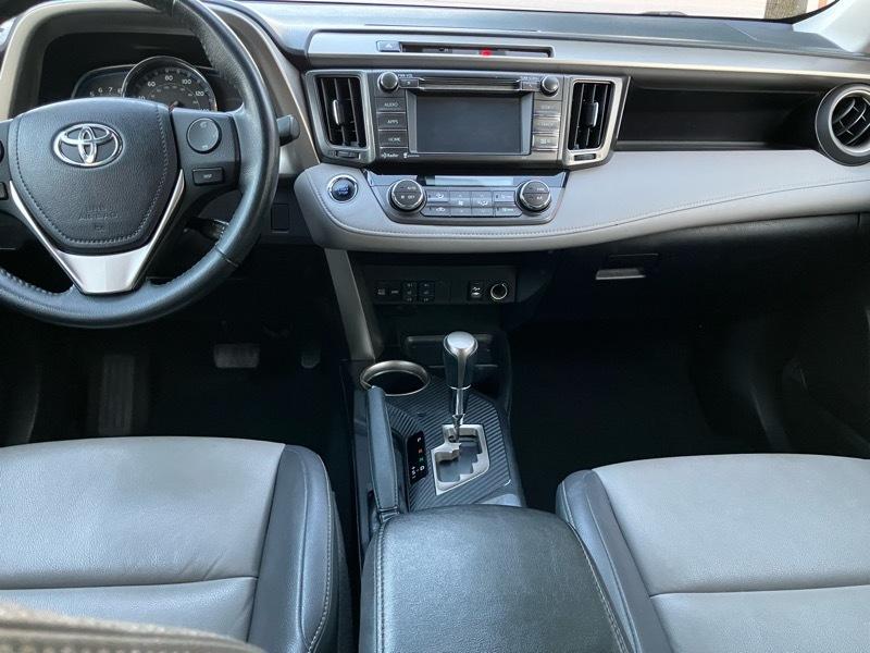 Toyota RAV4 Limited FWD 2015