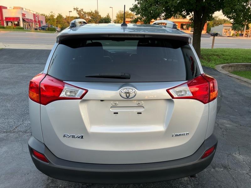 Toyota RAV4 Limited FWD 2015