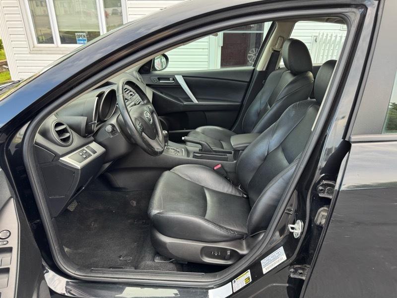 Mazda MAZDA3 I Grand Touring 5-Door 2012
