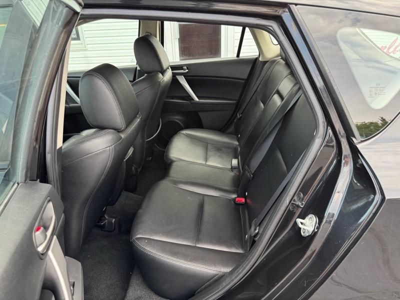 Mazda MAZDA3 I Grand Touring 5-Door 2012