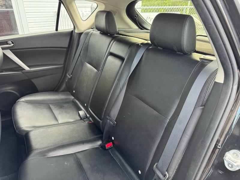 Mazda MAZDA3 I Grand Touring 5-Door 2012