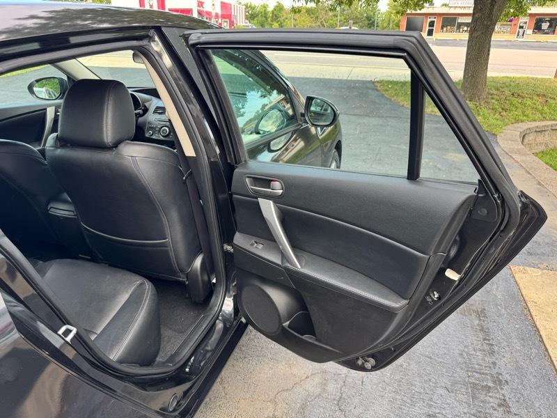 Mazda MAZDA3 I Grand Touring 5-Door 2012