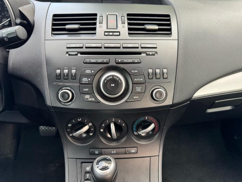 Mazda MAZDA3 I Grand Touring 5-Door 2012