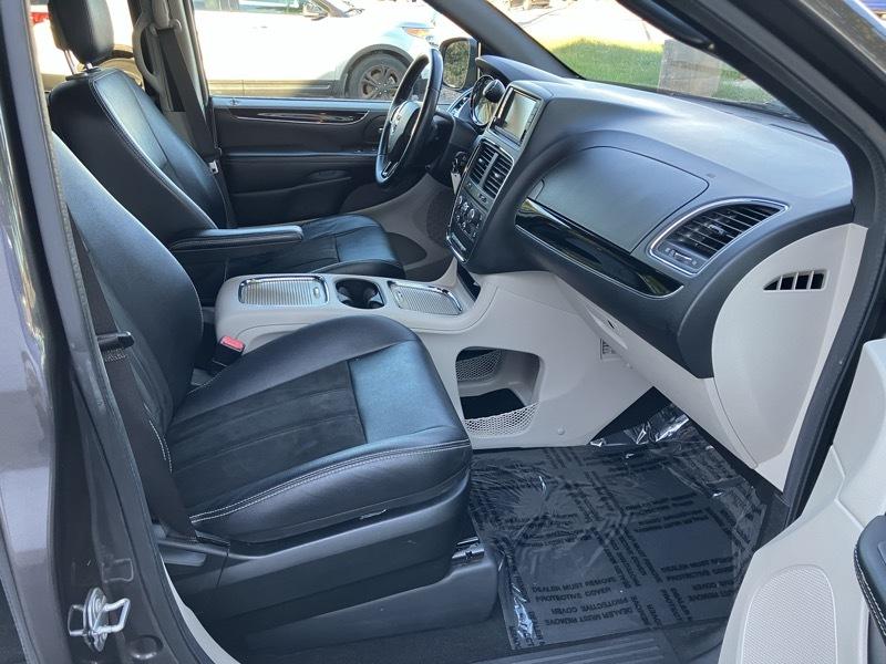 Dodge Grand Caravan SXT 2019