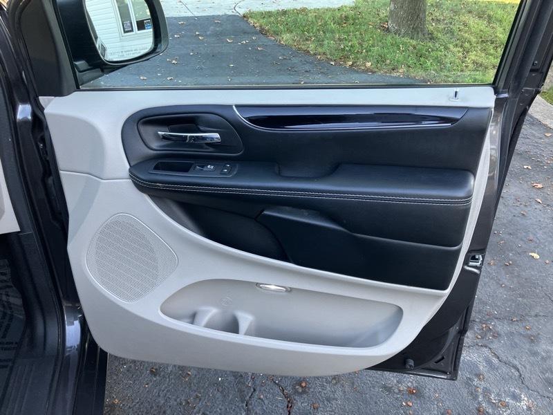 Dodge Grand Caravan SXT 2019