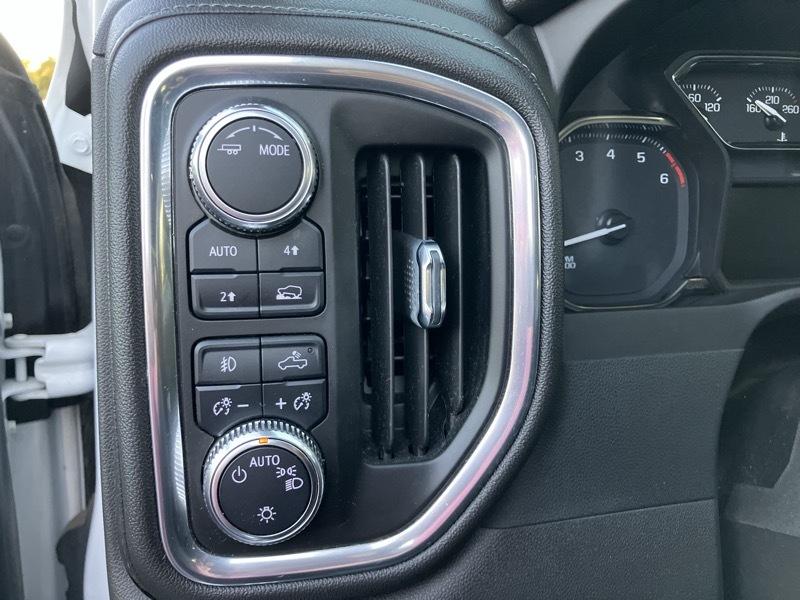 GMC Sierra 1500 Limited Elevation Crew Cab 4WD 2022