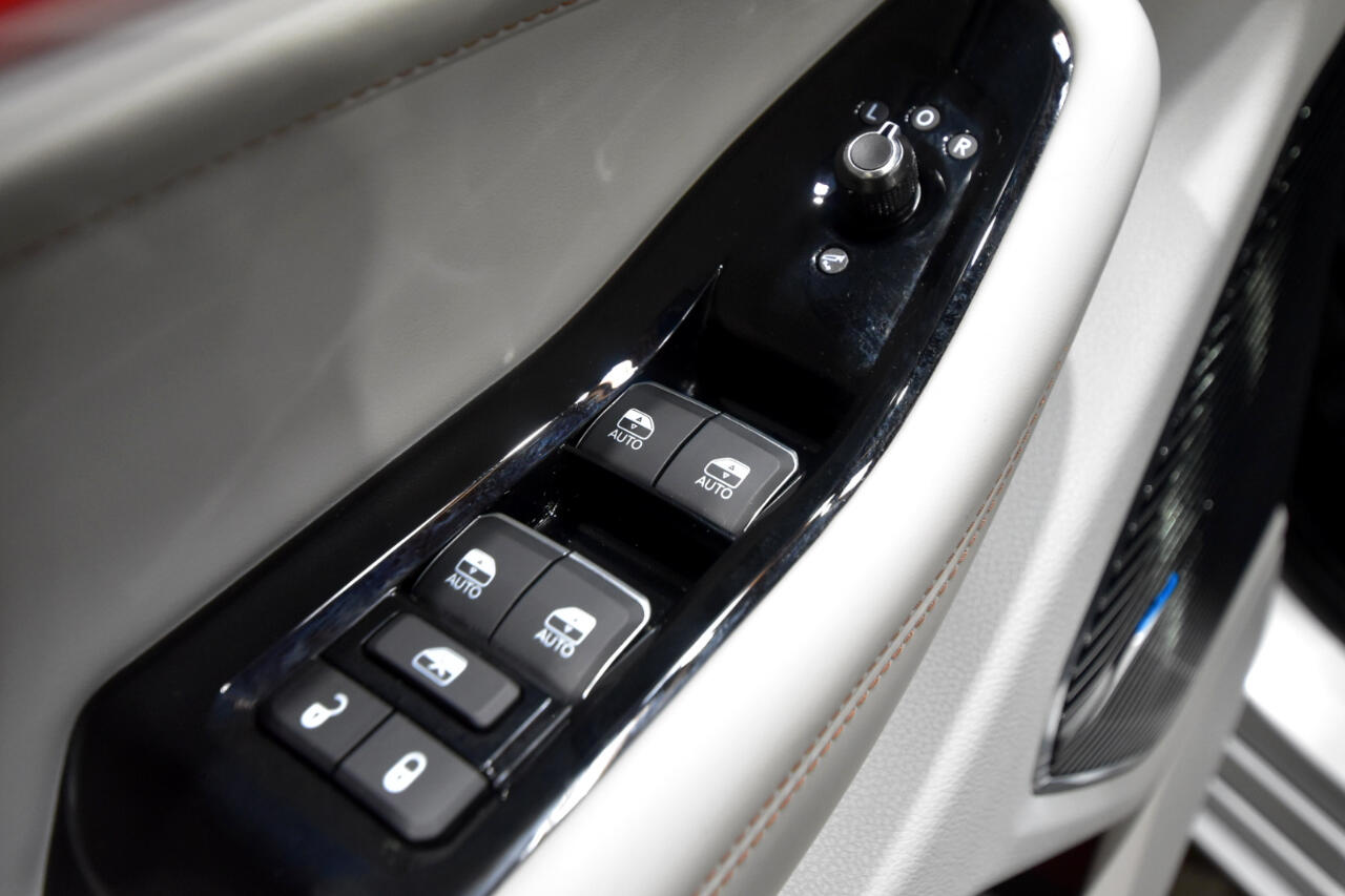 Jeep Grand Cherokee 4xe Overland 4x4 2022 Jeep Grand Cherokee 4xe Overland 4x4 2022