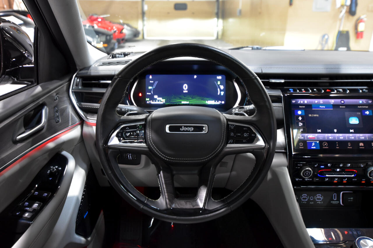 Jeep Grand Cherokee 4xe Overland 4x4 2022 Jeep Grand Cherokee 4xe Overland 4x4 2022