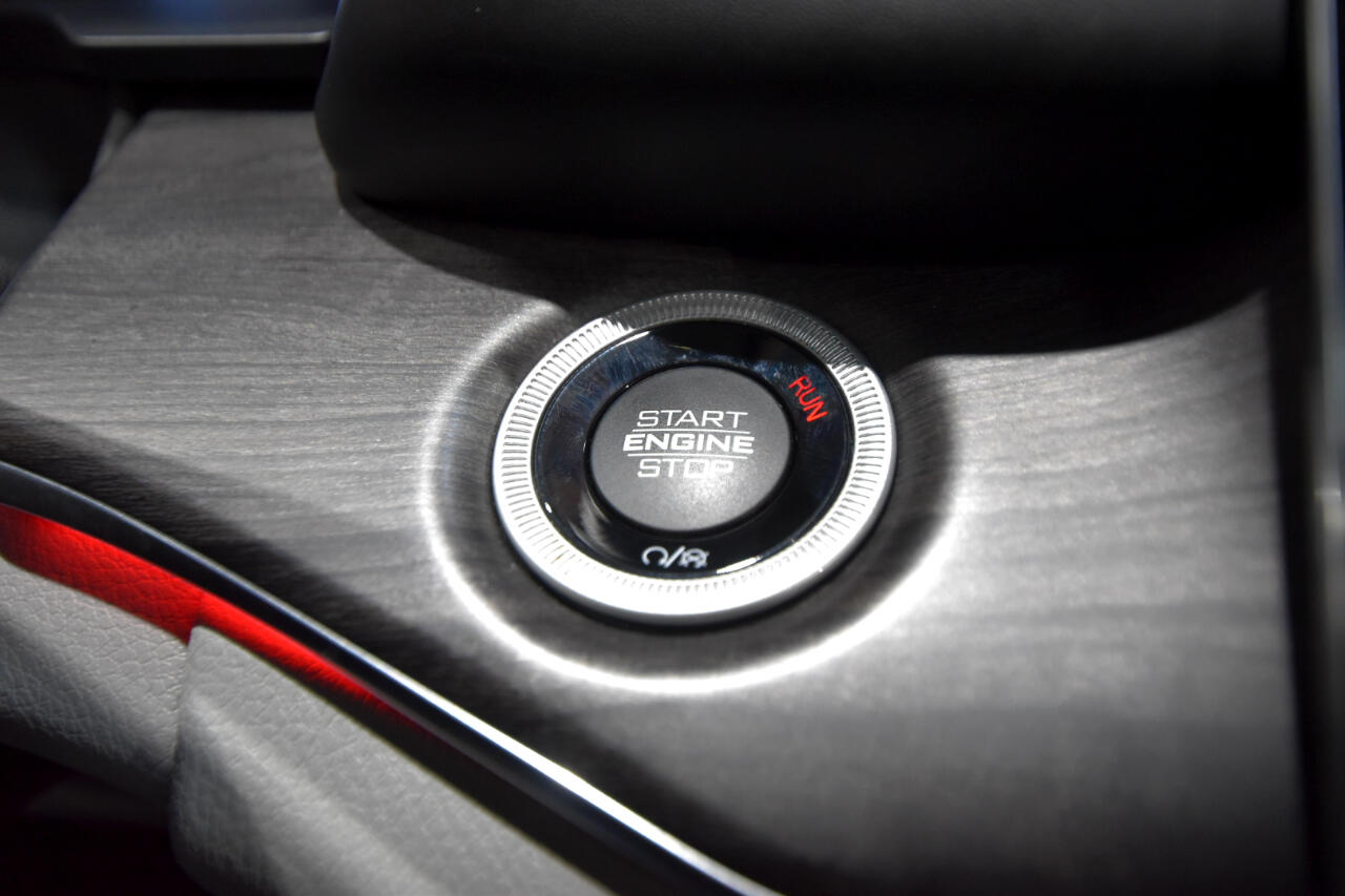 Jeep Grand Cherokee 4xe Overland 4x4 2022 Jeep Grand Cherokee 4xe Overland 4x4 2022