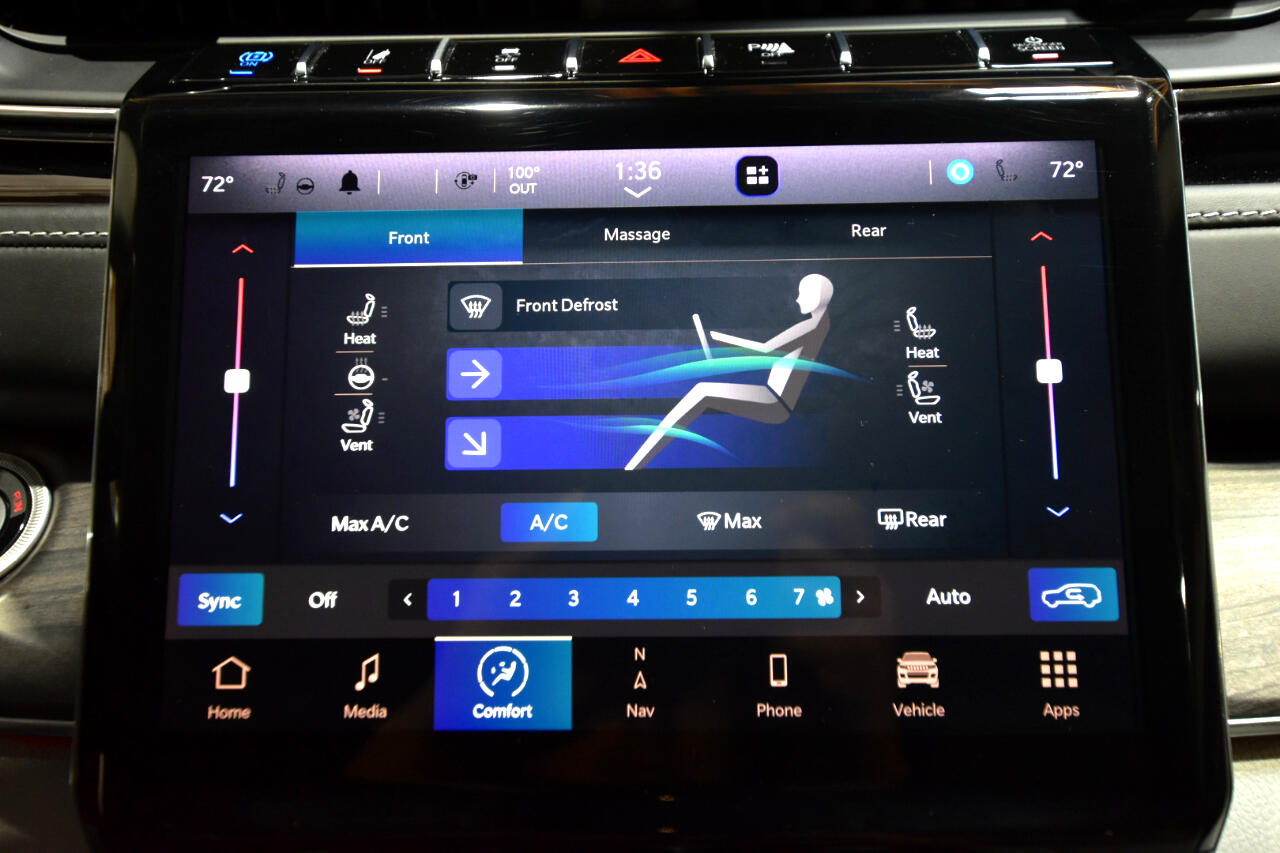 Jeep Grand Cherokee 4xe Overland 4x4 2022 Jeep Grand Cherokee 4xe Overland 4x4 2022