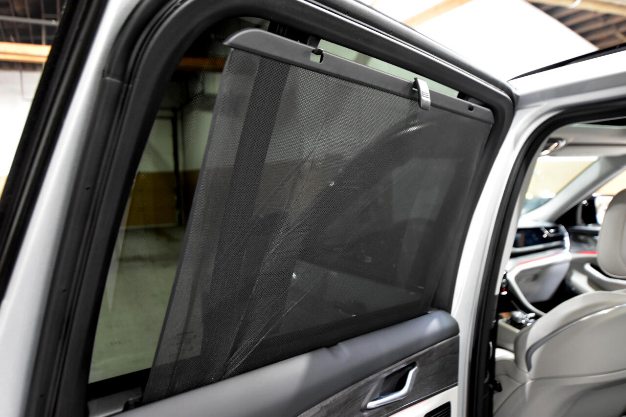 Jeep Grand Cherokee 4xe Overland 4x4 2022 Jeep Grand Cherokee 4xe Overland 4x4 2022