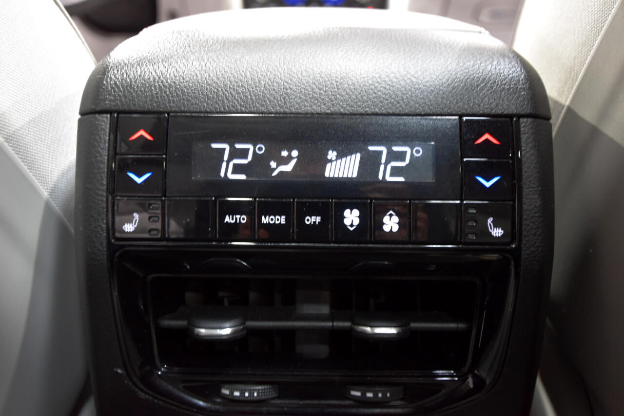 Jeep Grand Cherokee 4xe Overland 4x4 2022 Jeep Grand Cherokee 4xe Overland 4x4 2022