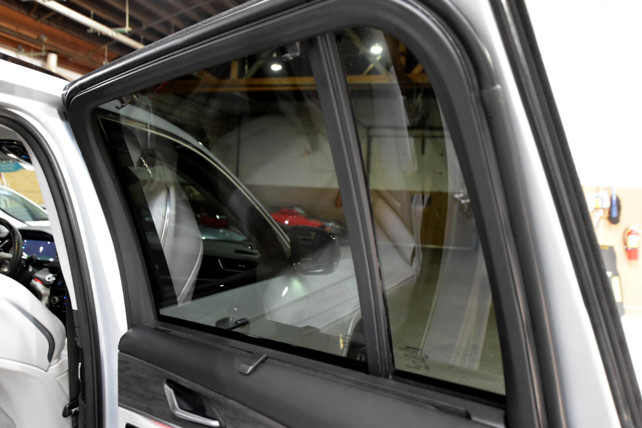 Jeep Grand Cherokee 4xe Overland 4x4 2022 Jeep Grand Cherokee 4xe Overland 4x4 2022