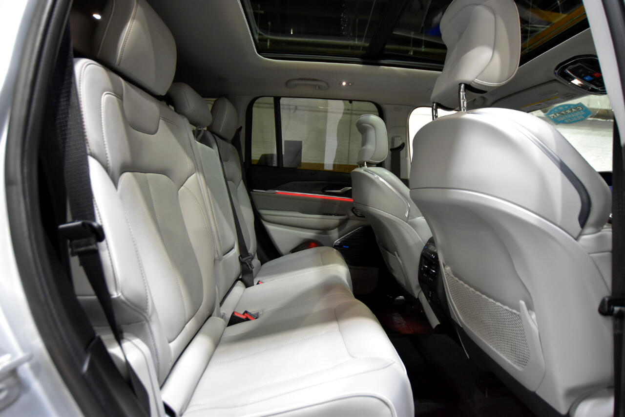 Jeep Grand Cherokee 4xe Overland 4x4 2022 Jeep Grand Cherokee 4xe Overland 4x4 2022