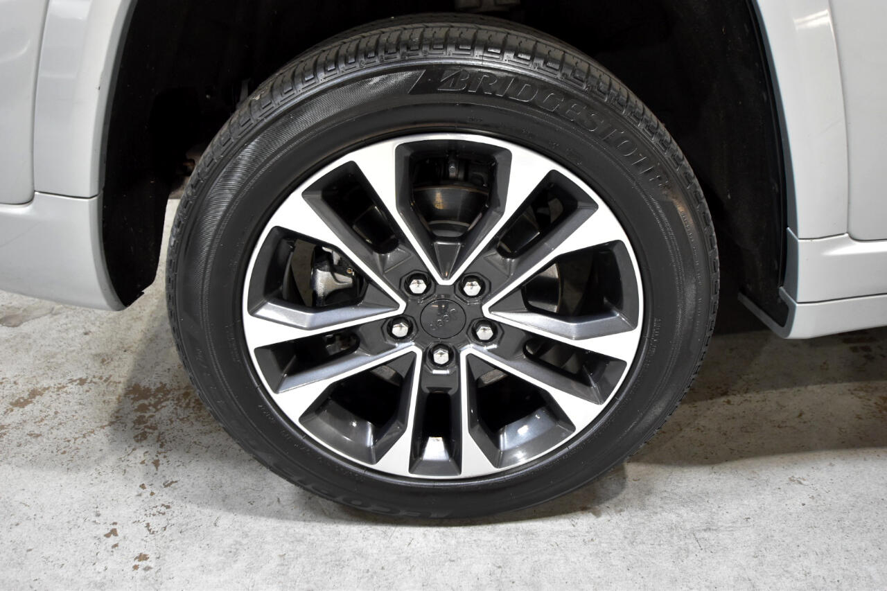 Jeep Grand Cherokee 4xe Overland 4x4 2022 Jeep Grand Cherokee 4xe Overland 4x4 2022