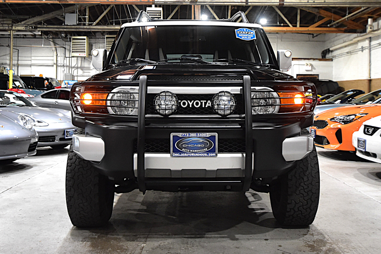 Toyota FJ Cruiser 4WD 4dr Auto (Natl) 2014 Toyota FJ Cruiser 4WD 4dr Auto (Natl) 2014