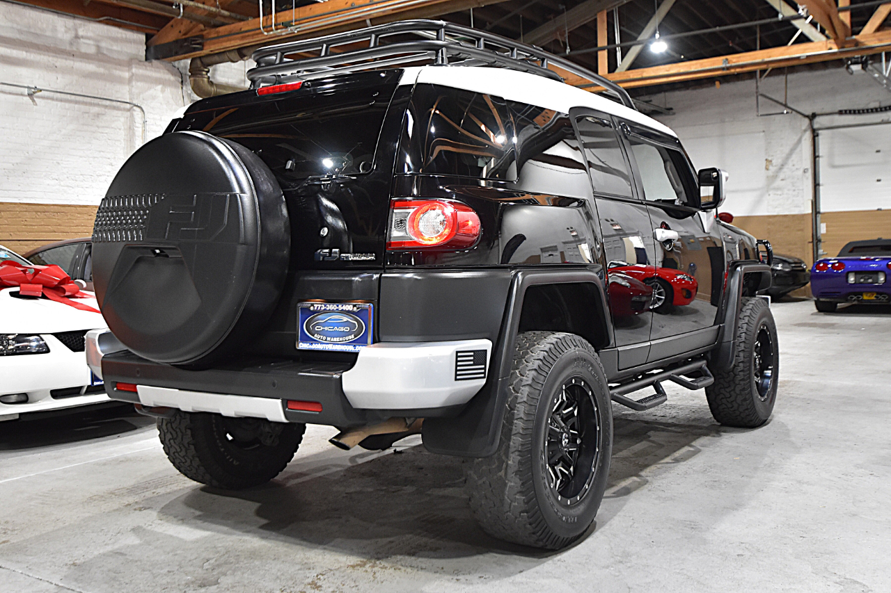 Toyota FJ Cruiser 4WD 4dr Auto (Natl) 2014 Toyota FJ Cruiser 4WD 4dr Auto (Natl) 2014