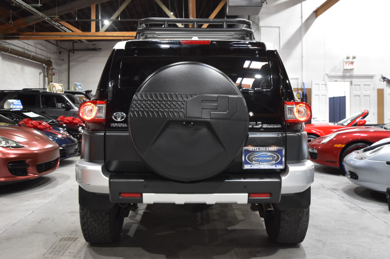 Toyota FJ Cruiser 4WD 4dr Auto (Natl) 2014 Toyota FJ Cruiser 4WD 4dr Auto (Natl) 2014