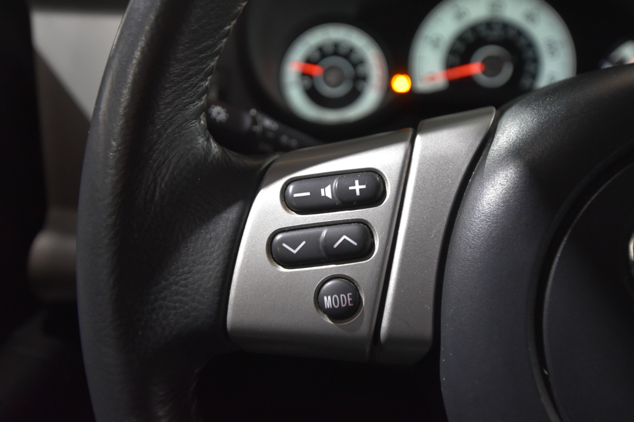 Toyota FJ Cruiser 4WD 4dr Auto (Natl) 2014 Toyota FJ Cruiser 4WD 4dr Auto (Natl) 2014