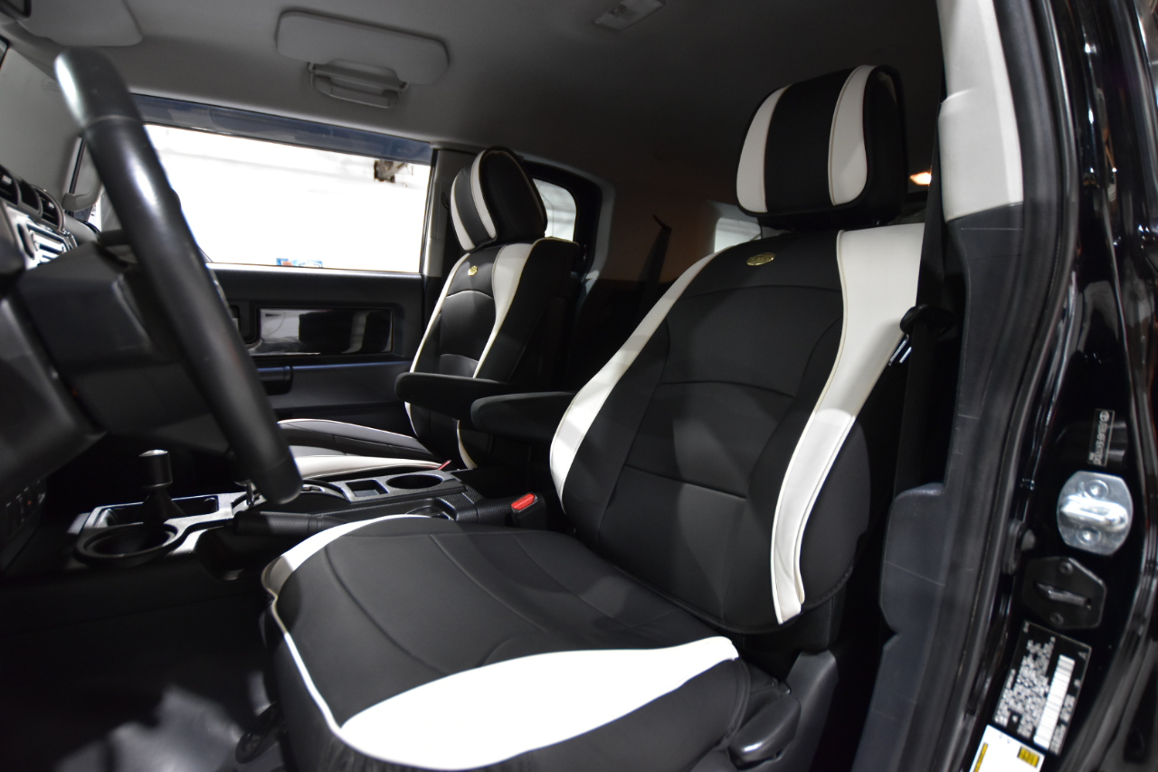 Toyota FJ Cruiser 4WD 4dr Auto (Natl) 2014 Toyota FJ Cruiser 4WD 4dr Auto (Natl) 2014