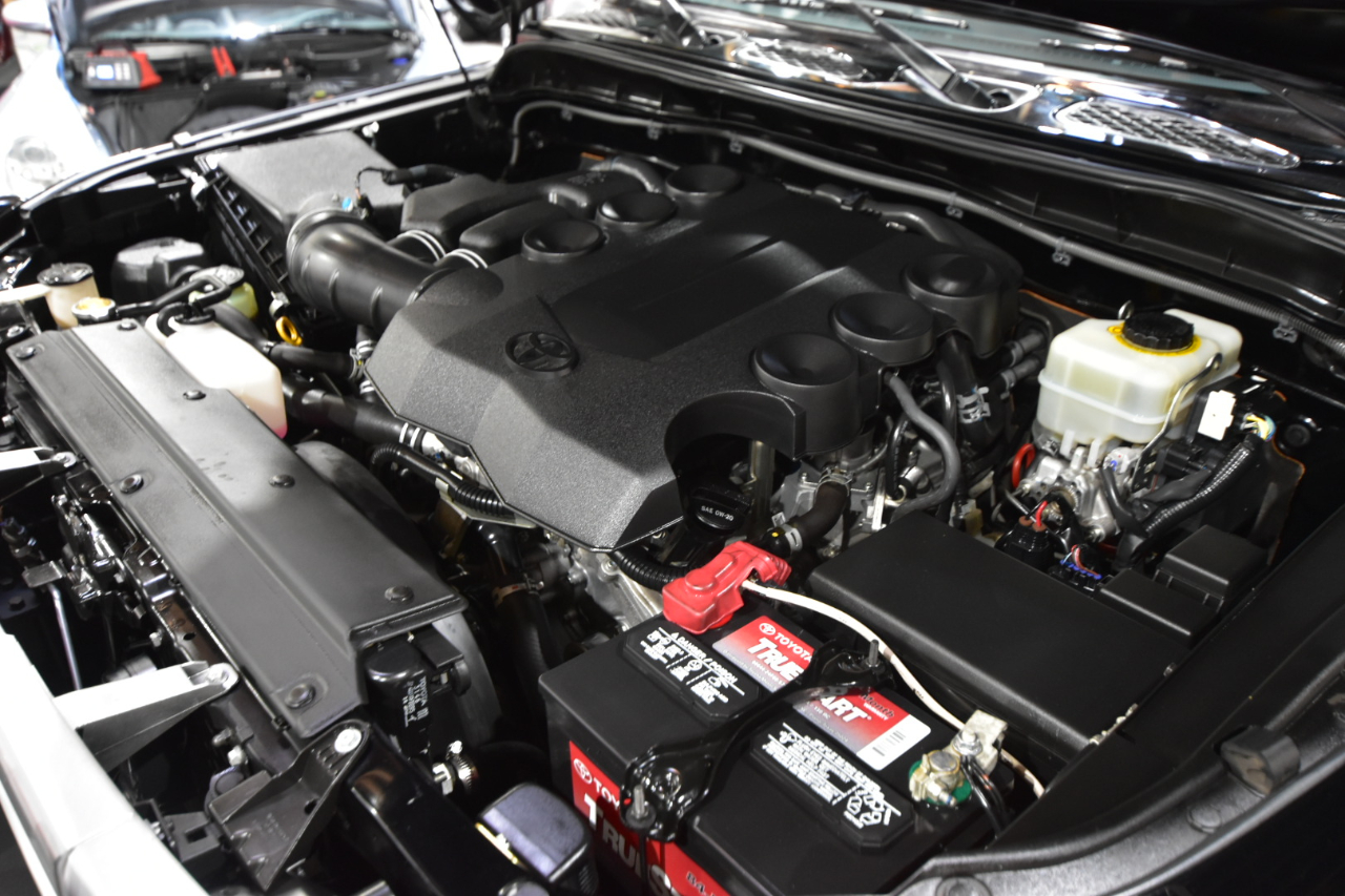 Toyota FJ Cruiser 4WD 4dr Auto (Natl) 2014 Toyota FJ Cruiser 4WD 4dr Auto (Natl) 2014