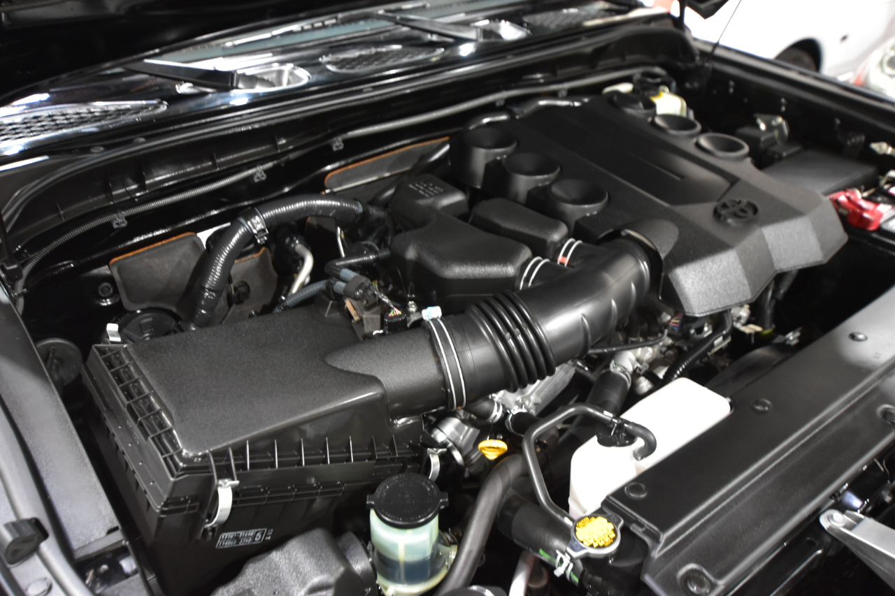 Toyota FJ Cruiser 4WD 4dr Auto (Natl) 2014 Toyota FJ Cruiser 4WD 4dr Auto (Natl) 2014