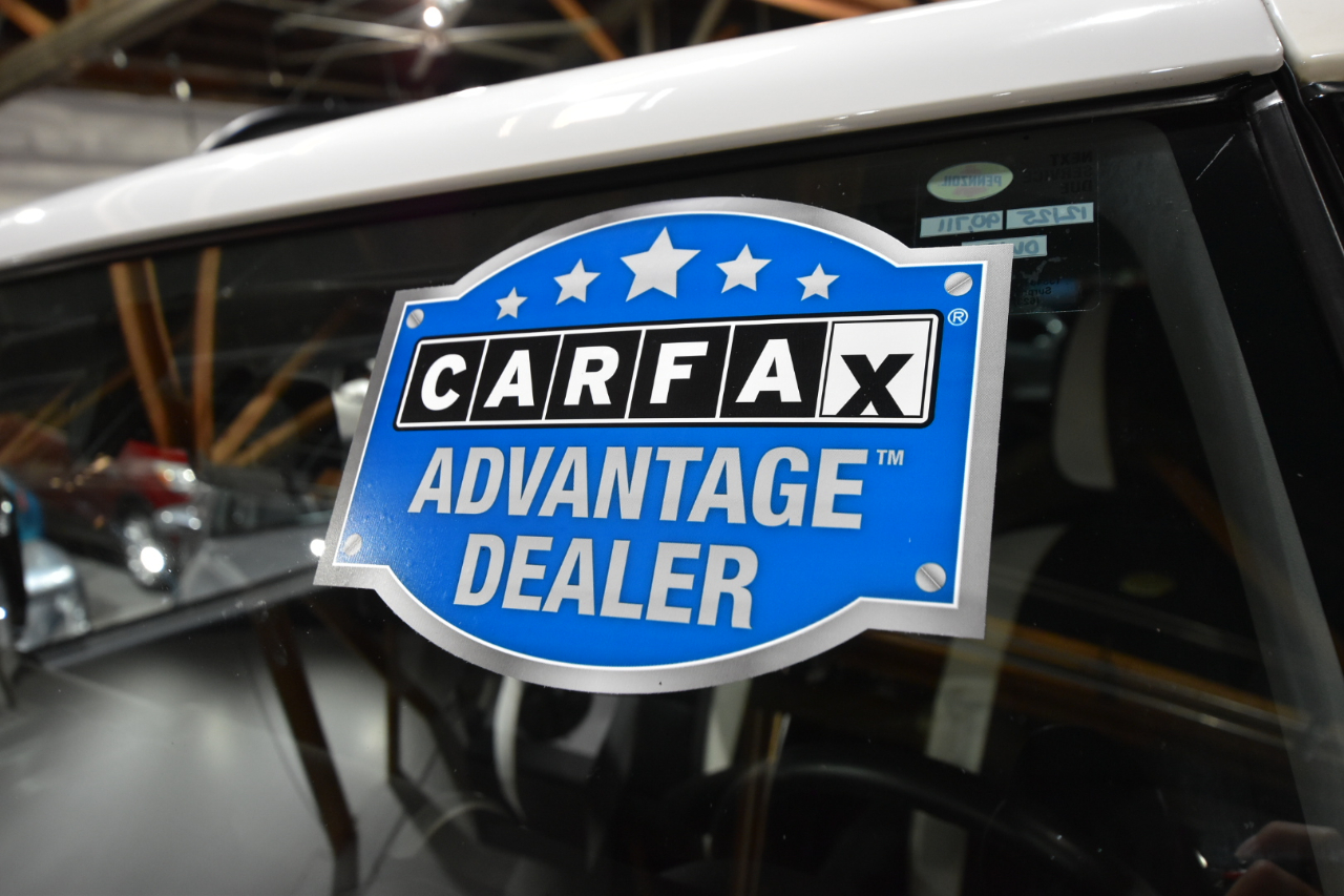 Toyota FJ Cruiser 4WD 4dr Auto (Natl) 2014 Toyota FJ Cruiser 4WD 4dr Auto (Natl) 2014