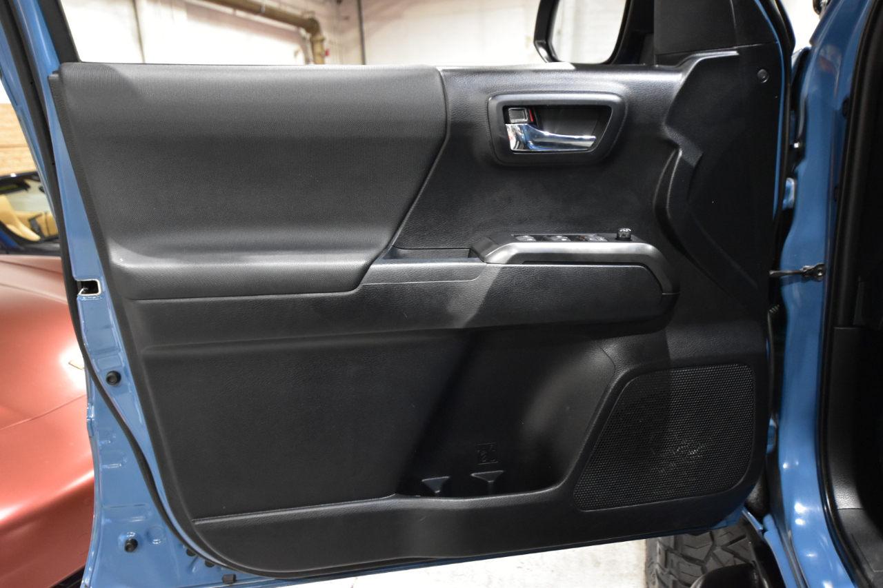 Toyota Tacoma 4WD TRD Sport Double Cab 5' Bed V6 AT (Natl) 2019 Toyota Tacoma 4WD TRD Sport Double Cab 5' Bed V6 AT (Natl) 2019