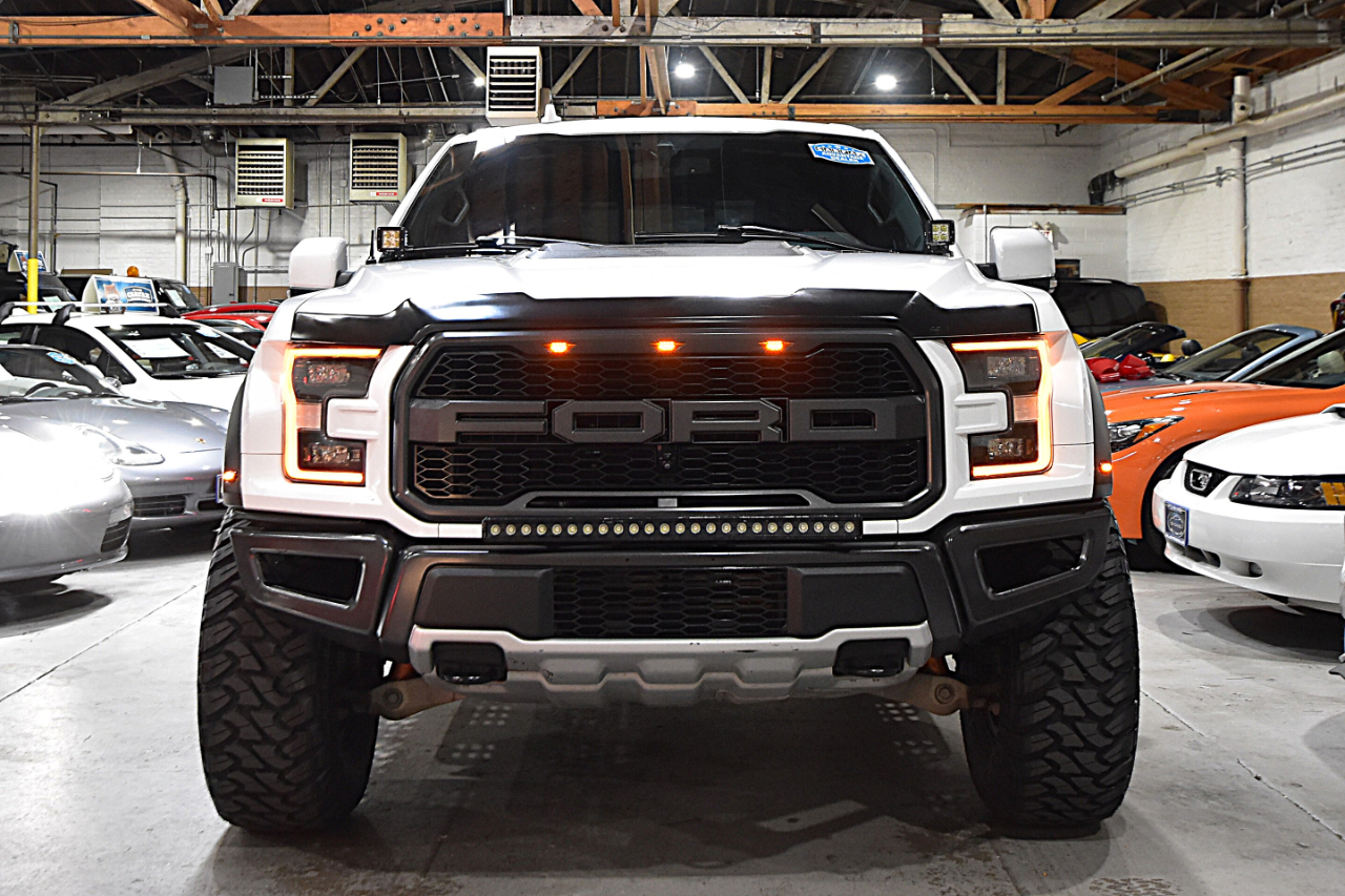 2020 Ford F-150 Raptor photo 3