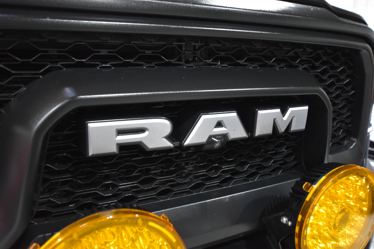 2019 Ram 2500 Power Wagon photo 3