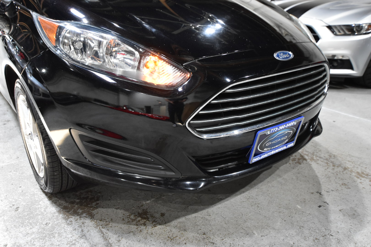 2018 Ford Fiesta SE photo 3