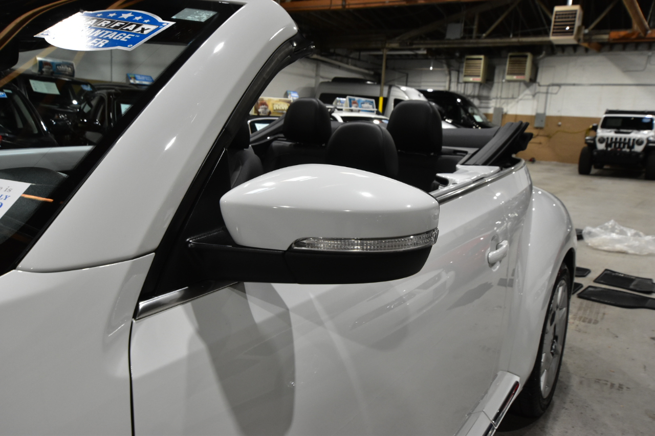 Volkswagen Beetle Convertible 1.8T SEL Auto 2017 Volkswagen Beetle Convertible 1.8T SEL Auto 2017