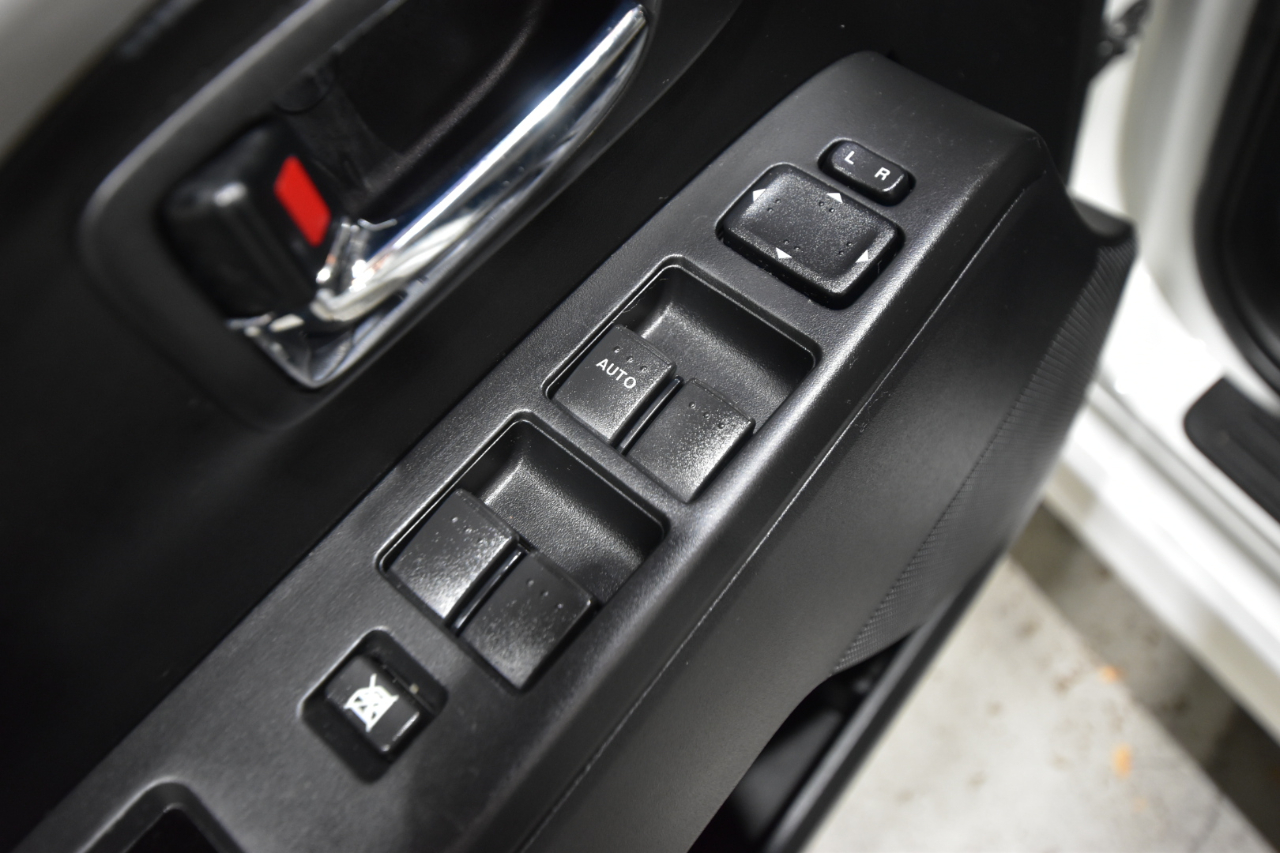 Mazda MAZDA5 4dr Wgn Auto Touring 2014 Mazda MAZDA5 4dr Wgn Auto Touring 2014