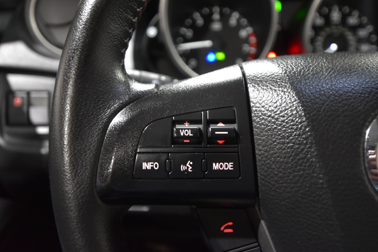 Mazda MAZDA5 4dr Wgn Auto Touring 2014 Mazda MAZDA5 4dr Wgn Auto Touring 2014