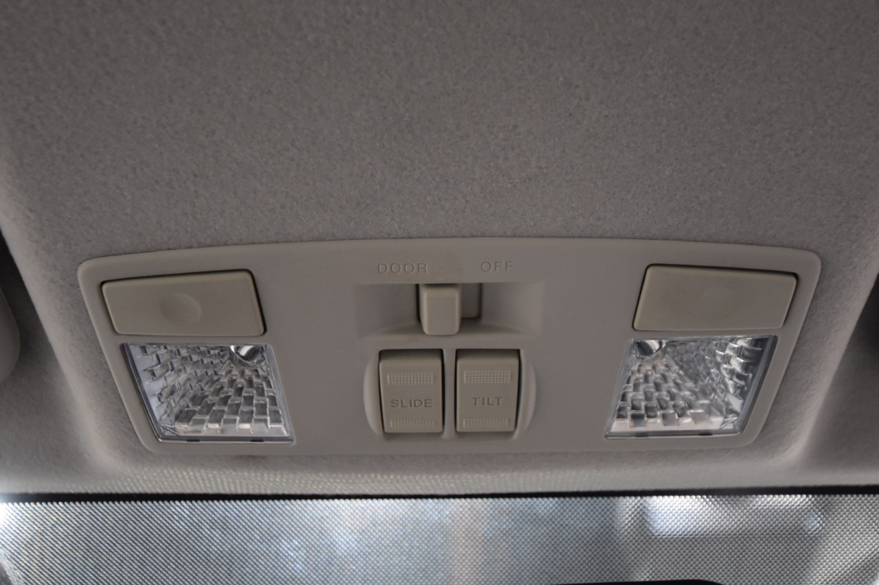 Mazda MAZDA5 4dr Wgn Auto Touring 2014 Mazda MAZDA5 4dr Wgn Auto Touring 2014