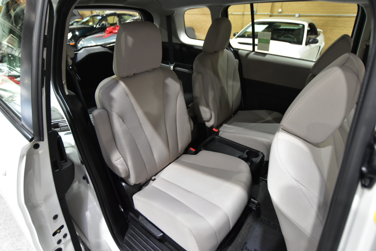 Mazda MAZDA5 4dr Wgn Auto Touring 2014 Mazda MAZDA5 4dr Wgn Auto Touring 2014