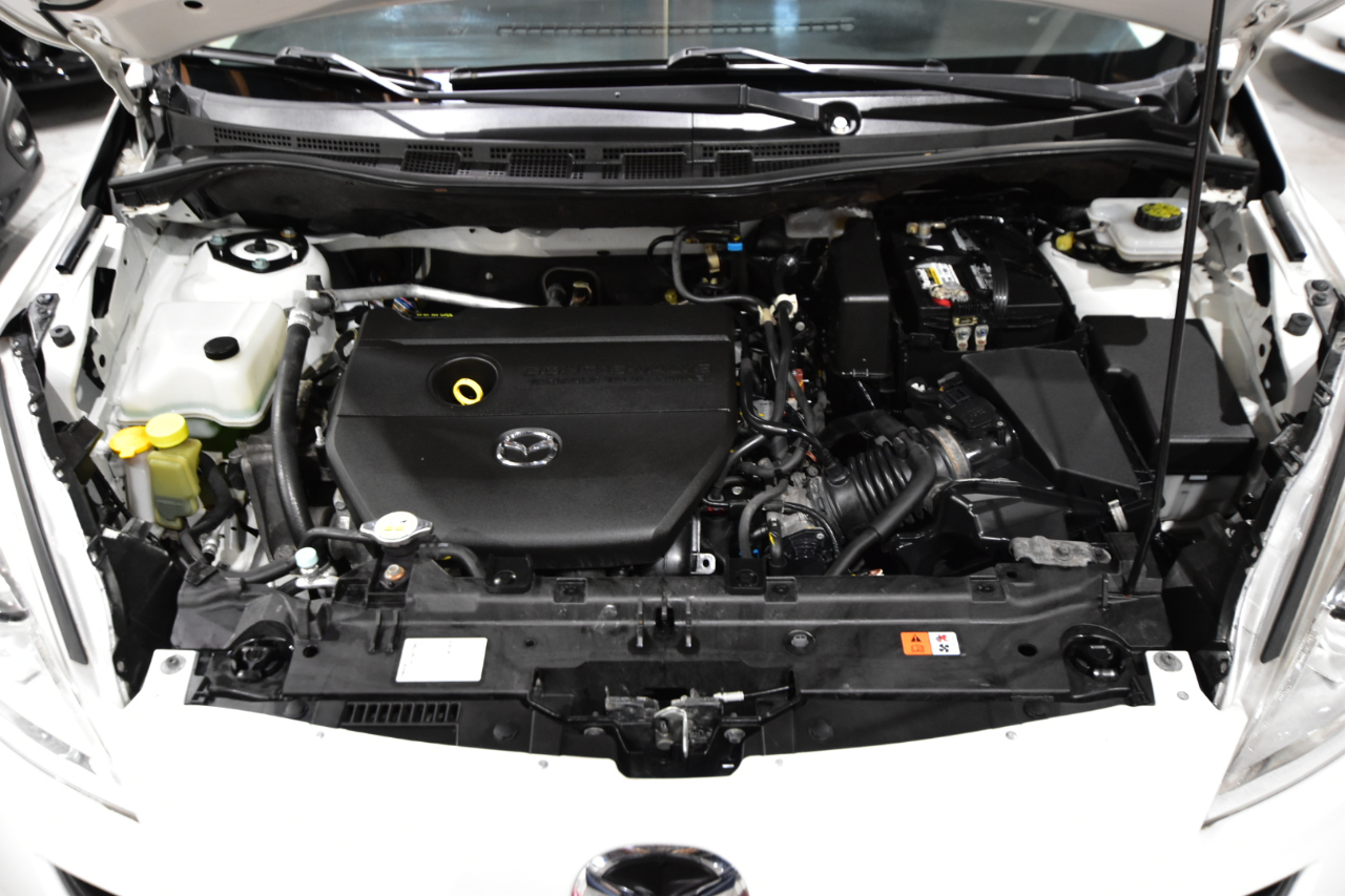 Mazda MAZDA5 4dr Wgn Auto Touring 2014 Mazda MAZDA5 4dr Wgn Auto Touring 2014