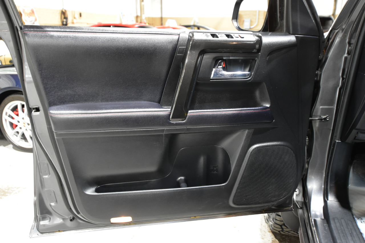 Toyota 4Runner TRD Pro 4WD (Natl) 2020 Toyota 4Runner TRD Pro 4WD (Natl) 2020