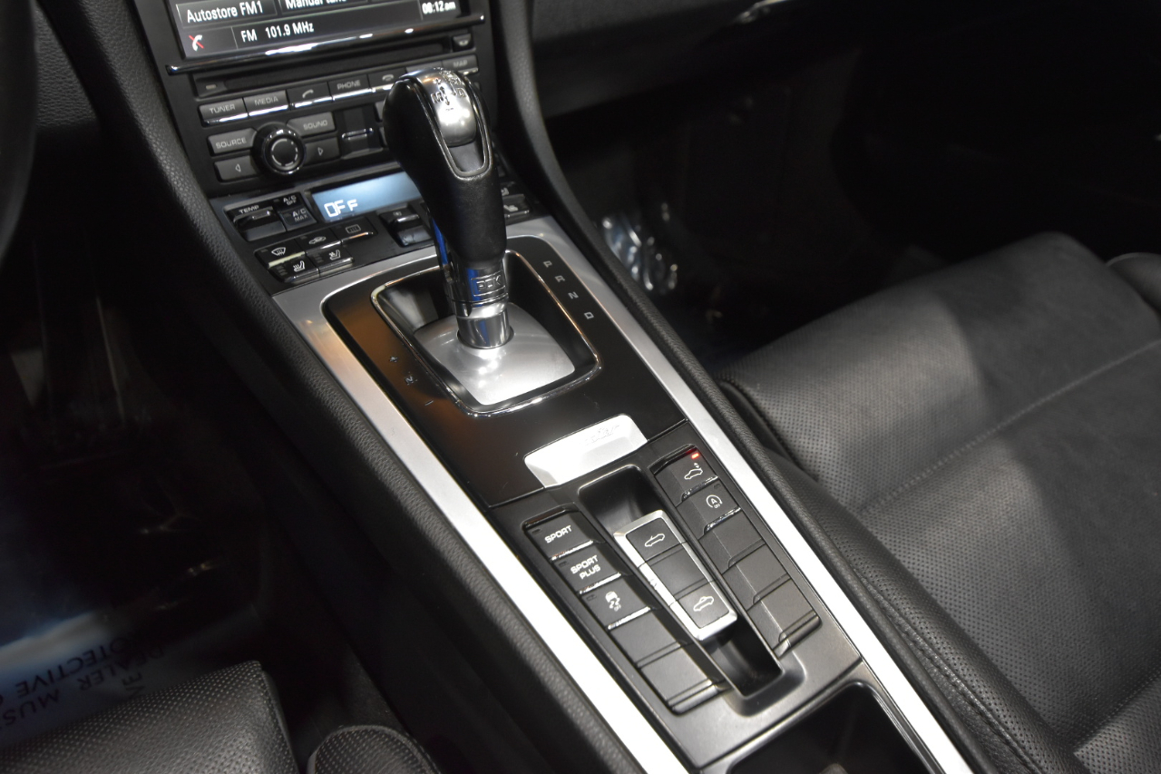 Porsche Boxster 2dr Roadster 2016 Porsche Boxster 2dr Roadster 2016