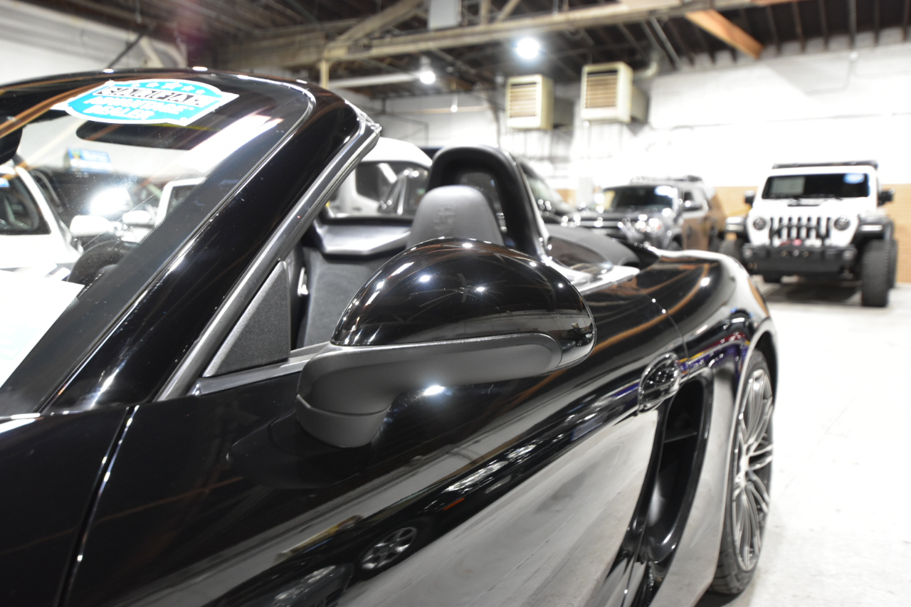 Porsche Boxster 2dr Roadster 2016 Porsche Boxster 2dr Roadster 2016