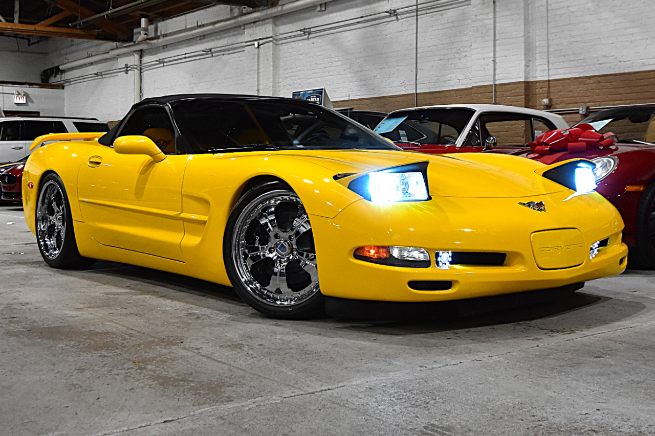 Chevrolet Corvette 2dr Convertible 2003