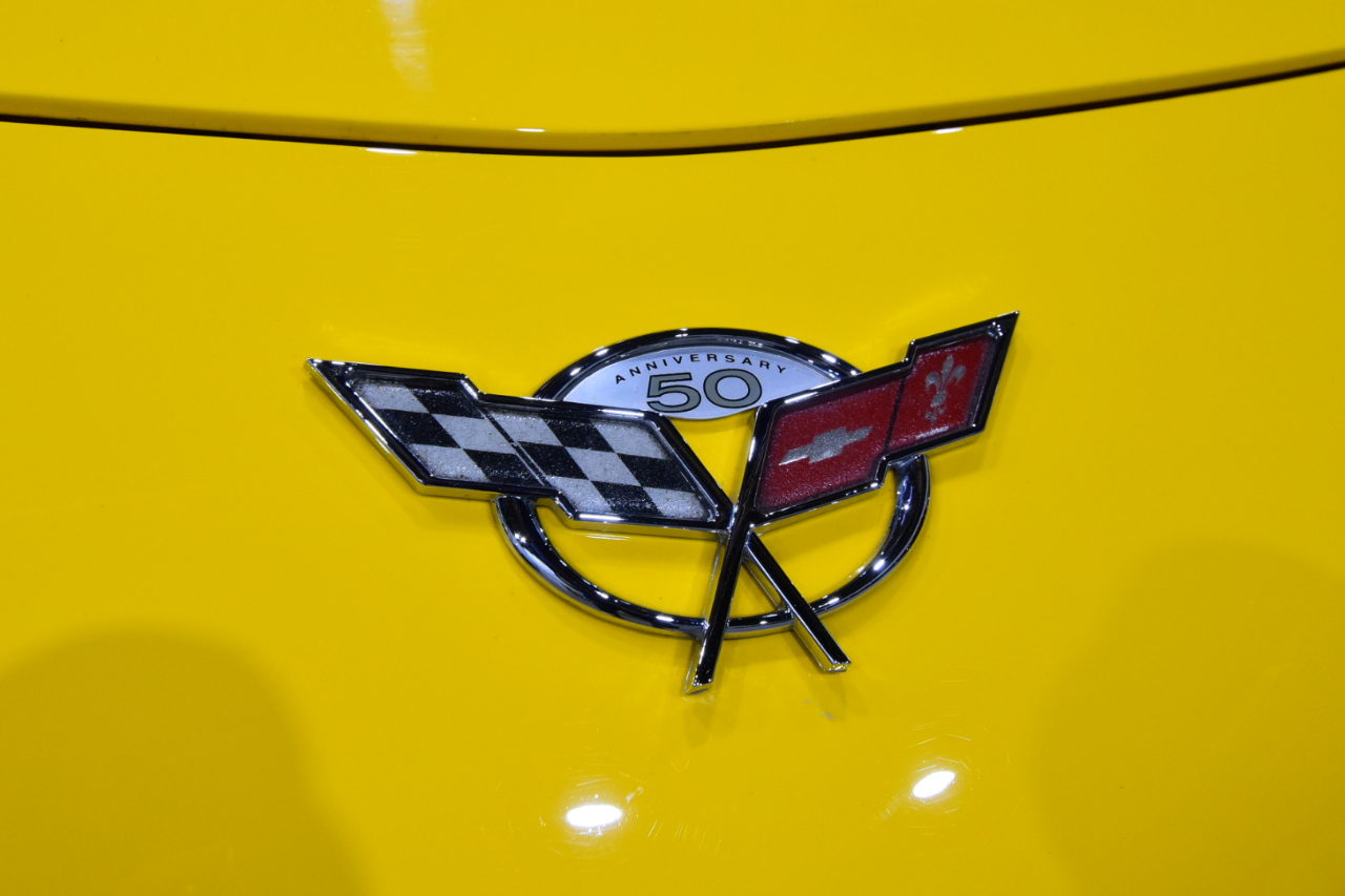 Chevrolet Corvette 2dr Convertible 2003