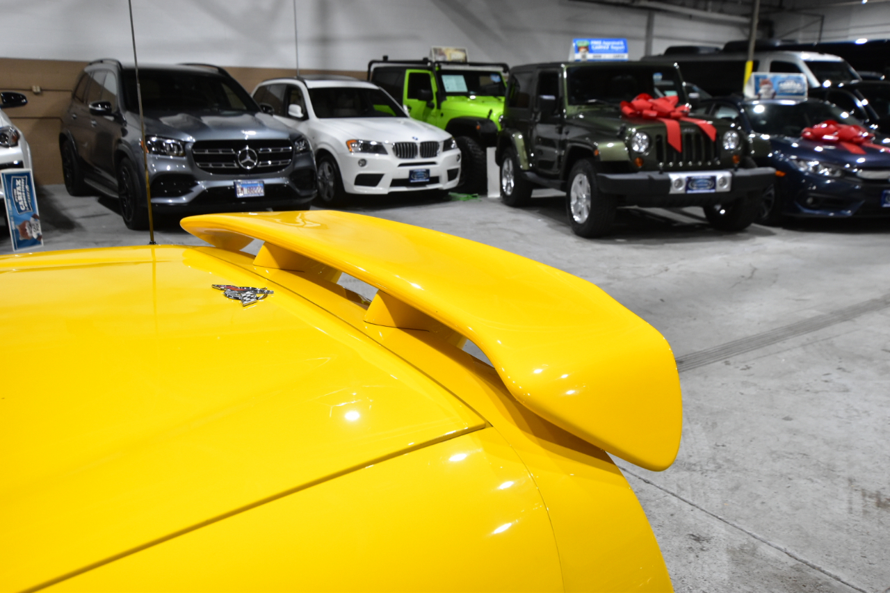 Chevrolet Corvette 2dr Convertible 2003