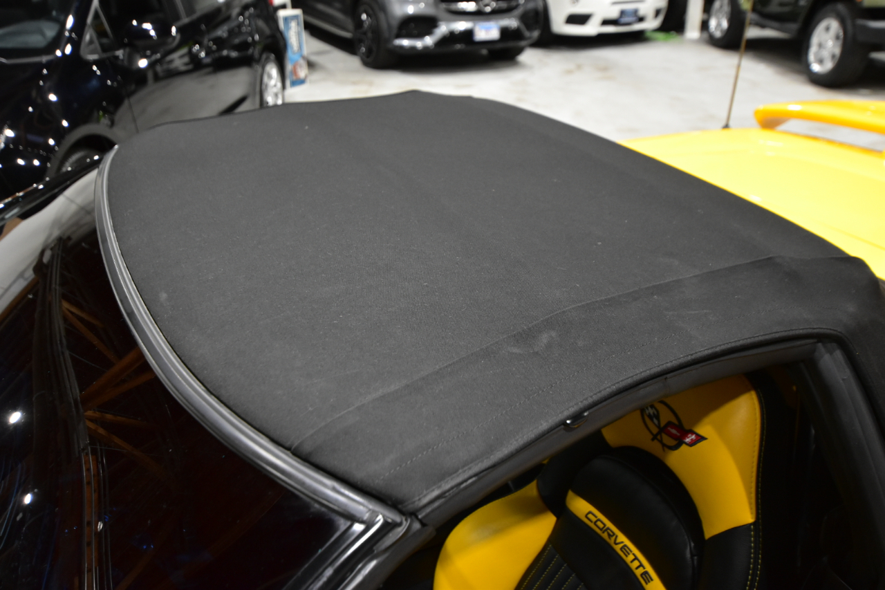 Chevrolet Corvette 2dr Convertible 2003