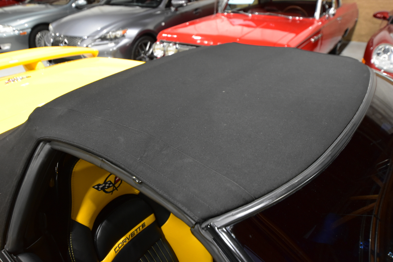 Chevrolet Corvette 2dr Convertible 2003