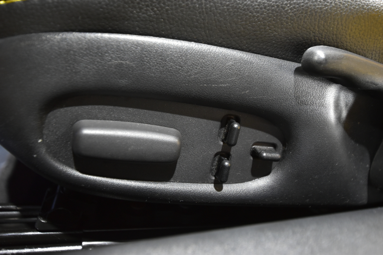 Chevrolet Corvette 2dr Convertible 2003